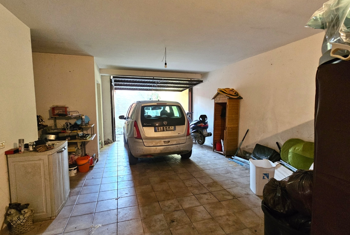 Garage