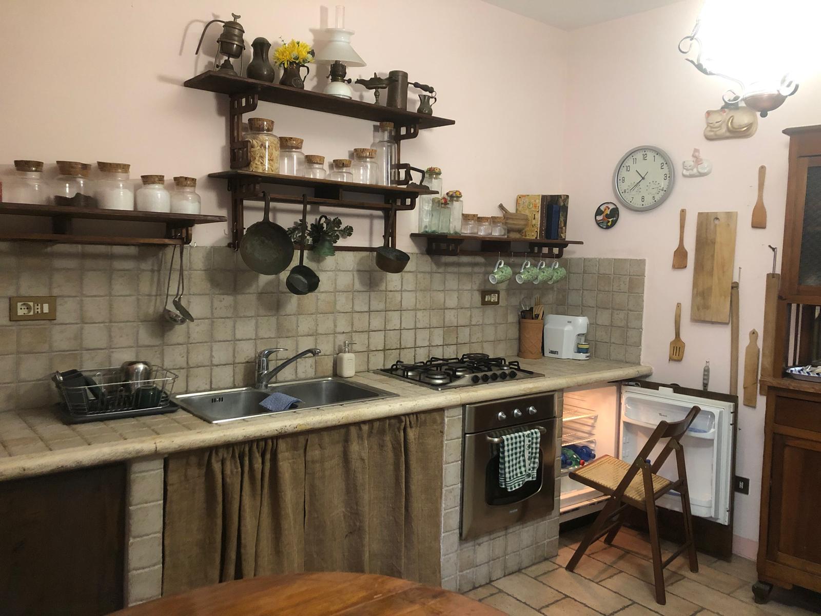 Rif. A656 - Casa indipendente con giardino
