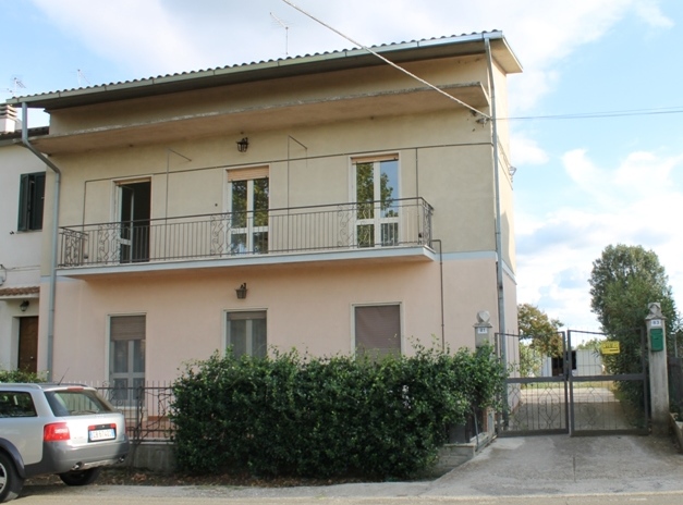 Rif. 1352 - Bassano in Teverina - Appartamento primo ed ultimo piano