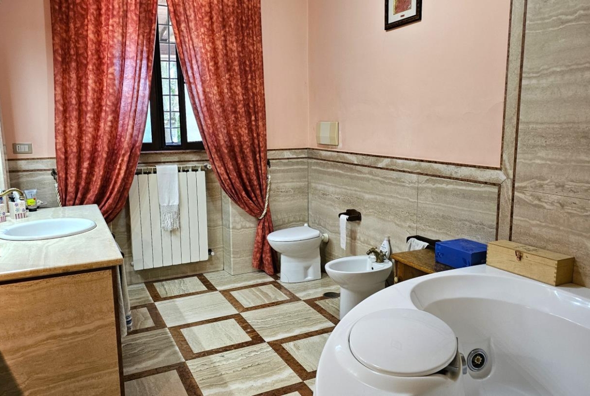 Bagno con vasca