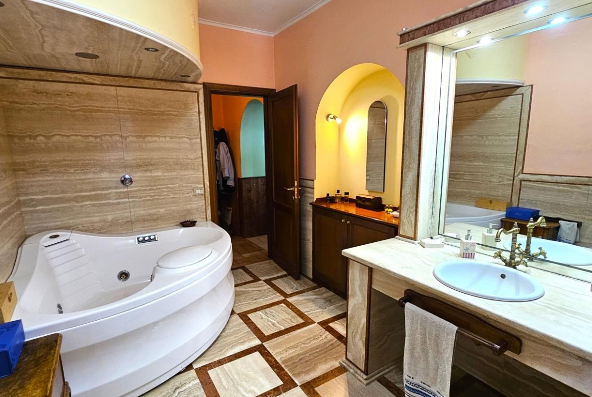 Bagno con vasca