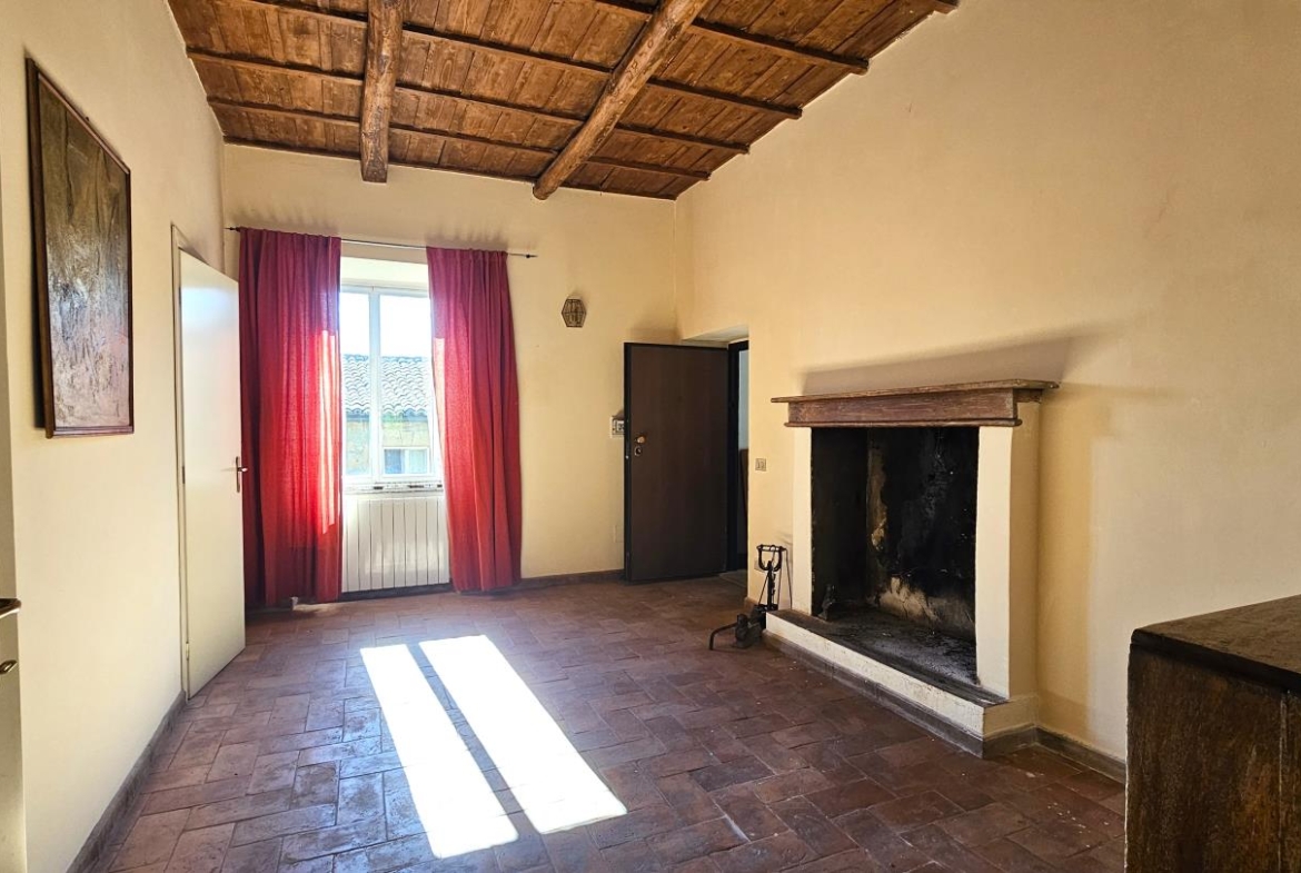 Rif. 1383 - Appartamento centrale pronto da abitare