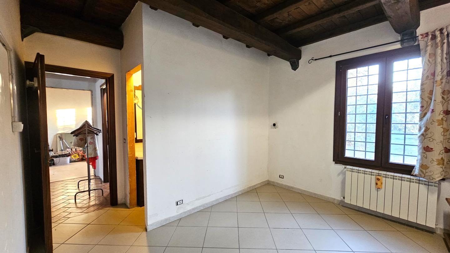 Camera piano terra con bagno