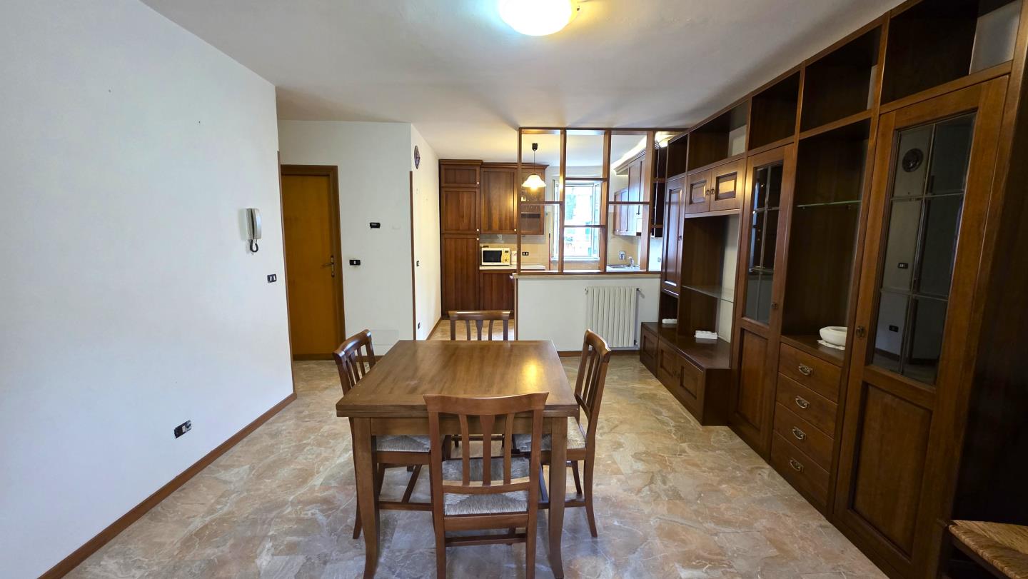 Rif. 1381 - Appartamento con Terrazza Panoramica