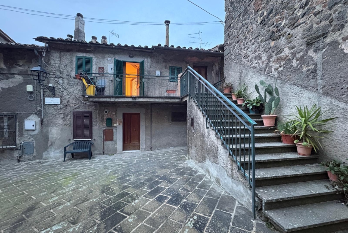 Rif. A659 - Appartamento arredato