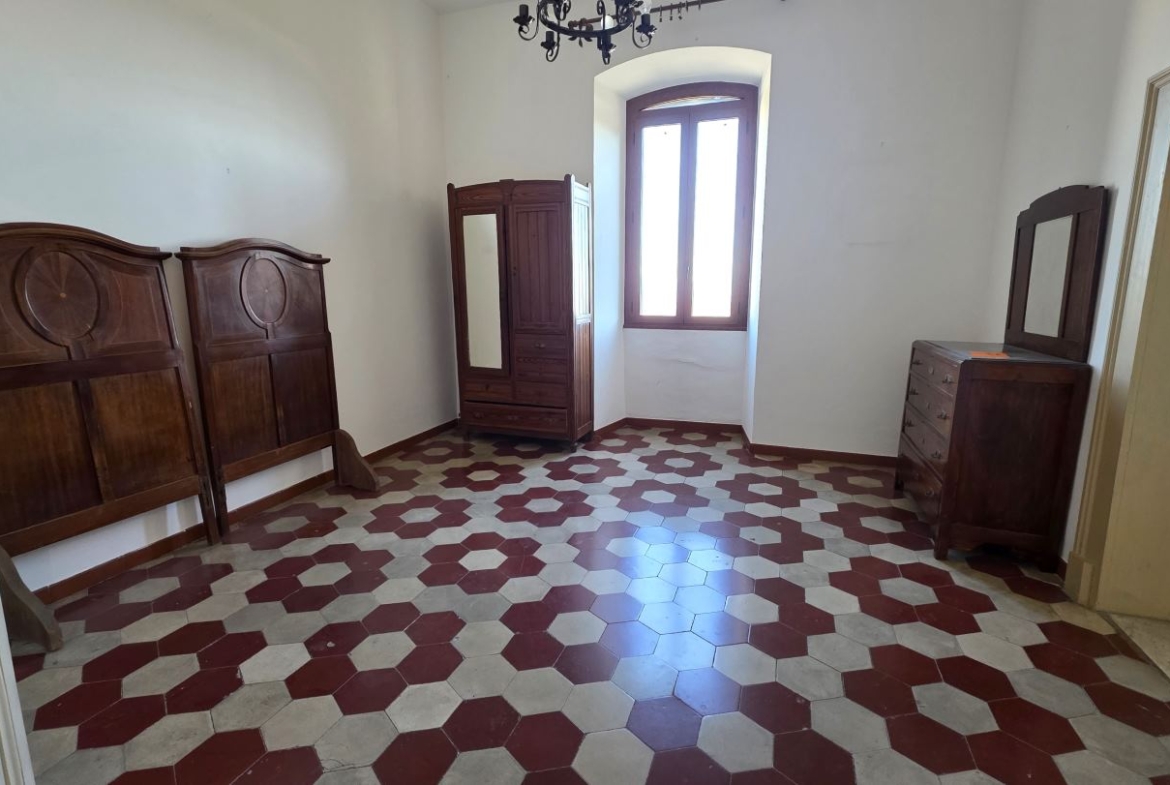 Camera matrimoniale con studio