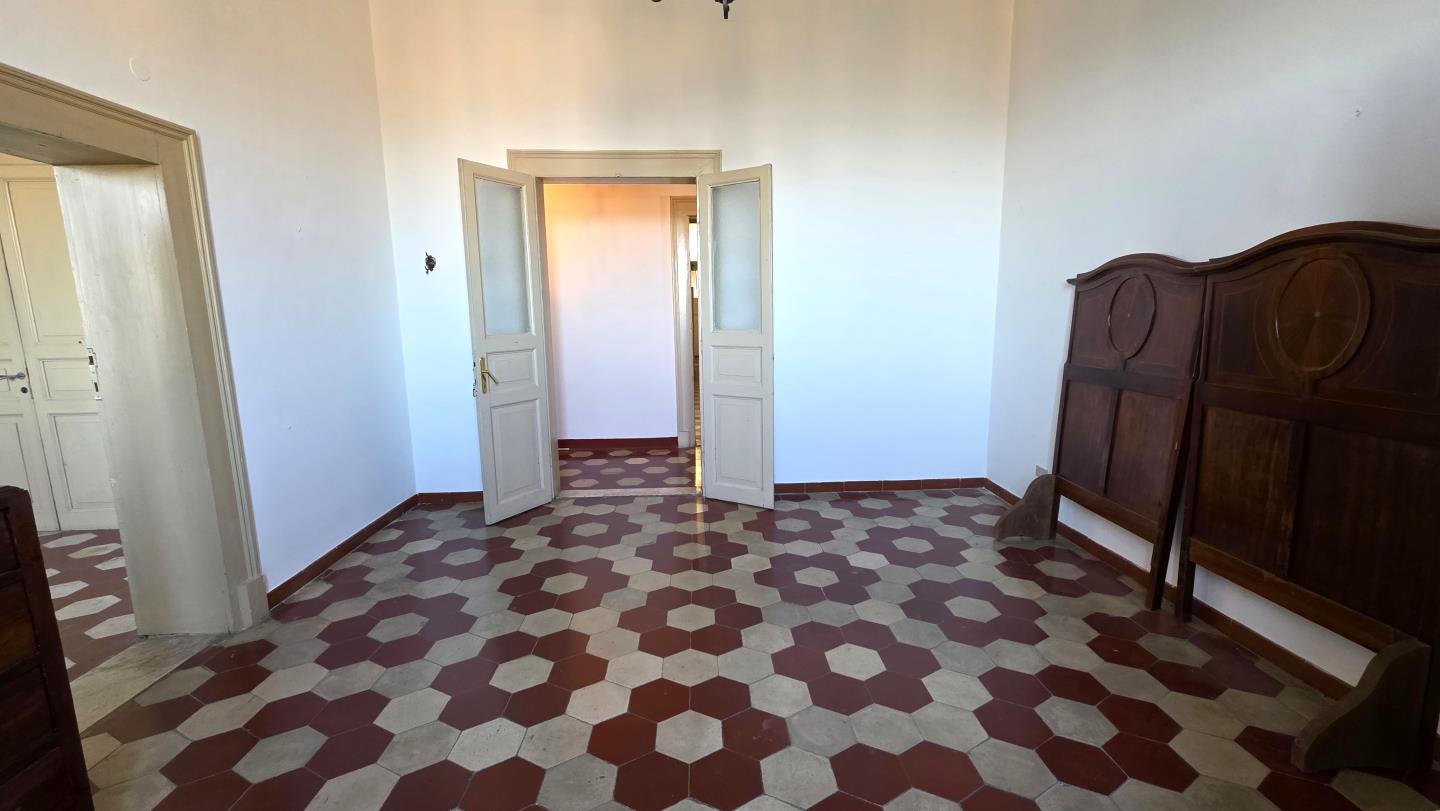 Camera matrimoniale con studio