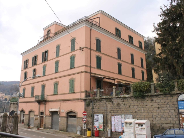 Rif. 1389 - Appartamento con garage in palazzo storico