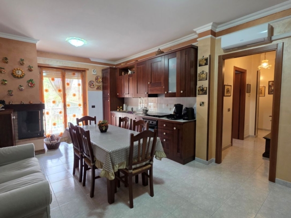 Rif. 1390 - Appartamento con GARAGE E POSTO AUTO COPERTO