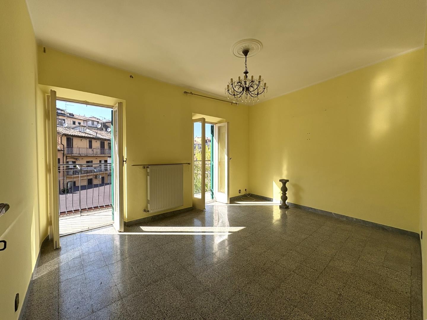 Rif. 1408 - Appartamento panoramico con possibilità di terrazzo a uso esclusivo.