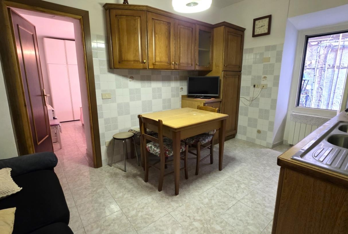 Rif. 1404 - Soriano nel Cimino casa ingresso indipendente - Rocca