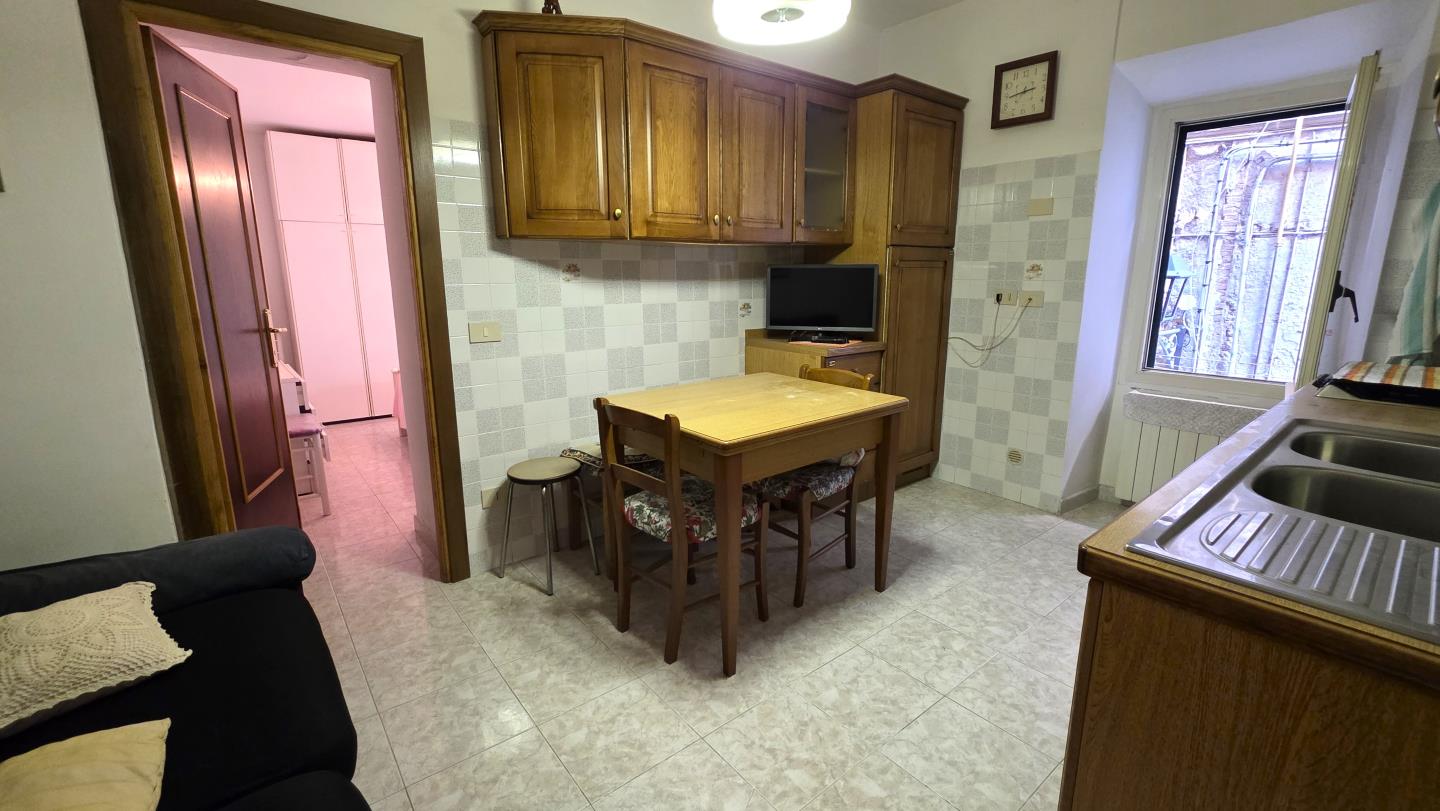 Rif. 1404 - Soriano nel Cimino casa ingresso indipendente - Rocca