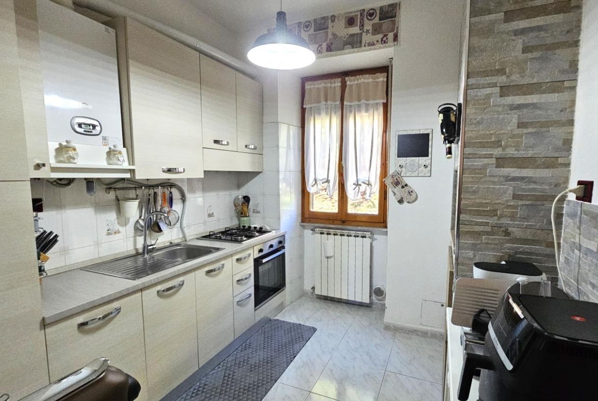 Cucina con camino